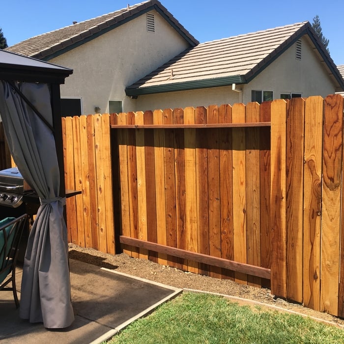 6'H Standard 2-Rail Good Neighbor Fence