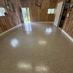 Decorative flake floors