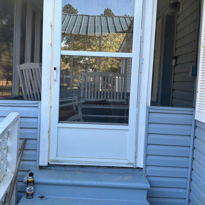 Storm door replacment