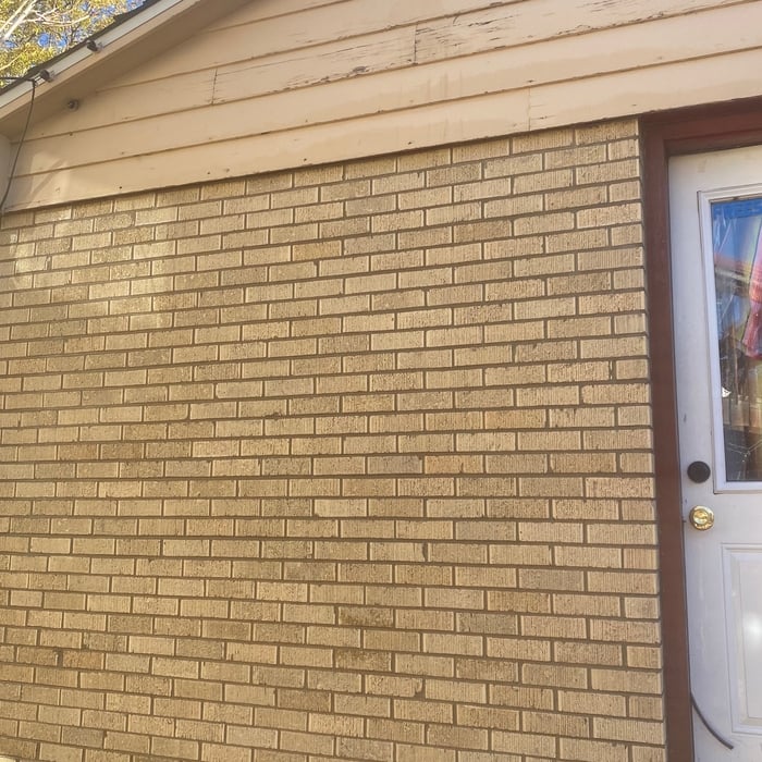 Detaching brick wall
