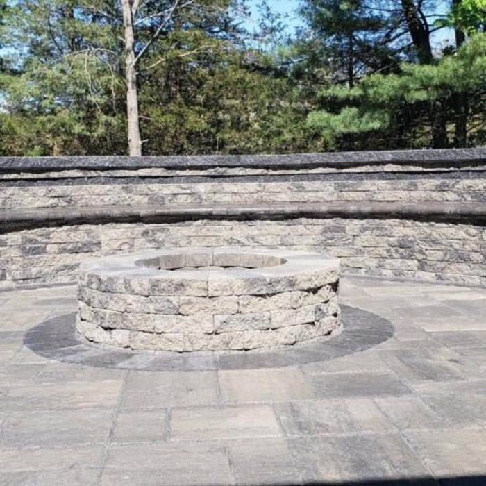 20x20 pátio whit seater and fire pit