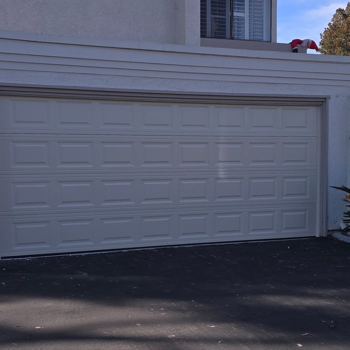 Short panel almond color