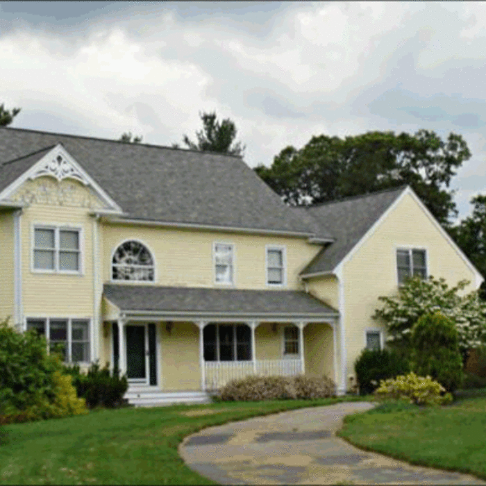 New Roof for a Home in Mendon, MA. CertainTeed Shingles in Colonial Slate Color Blend