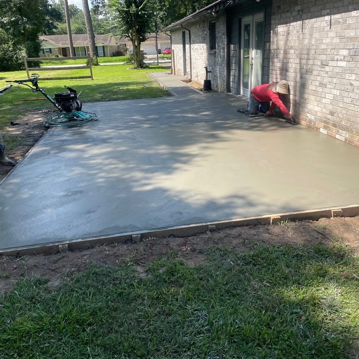 3,500psi concrete was used to pour , sidewalk and patio