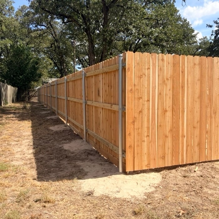 Cedar picket 6ft fence