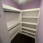 Closet/Shelves