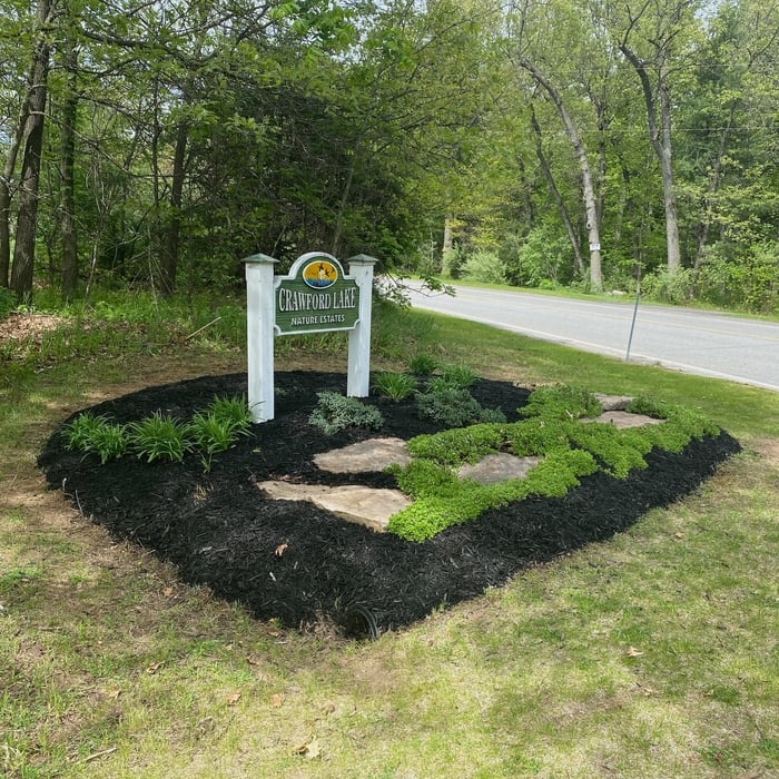Bed cleanup and re mulch for spring