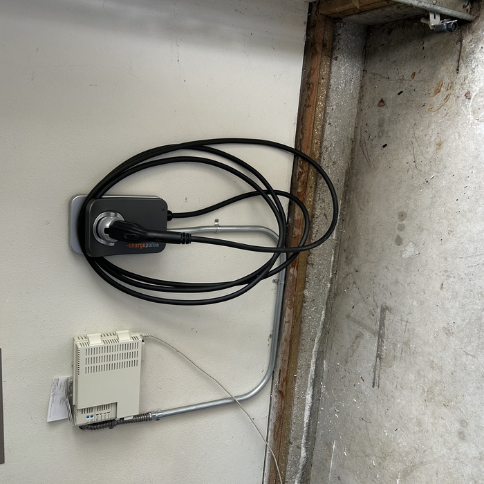 EV CHARGER