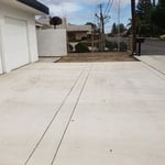 Sideview of the complete driveway.