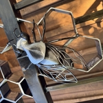 The been is a handcrafted sculpture using no cast