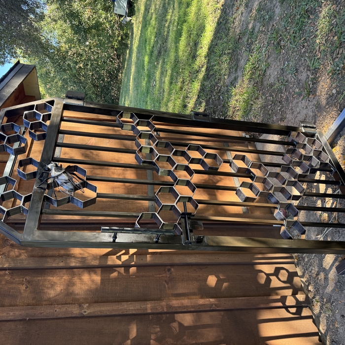 Residential side gate