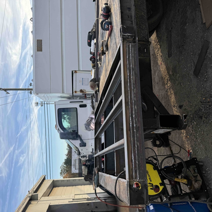 Claw truck