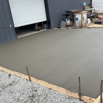 Truck loading pad