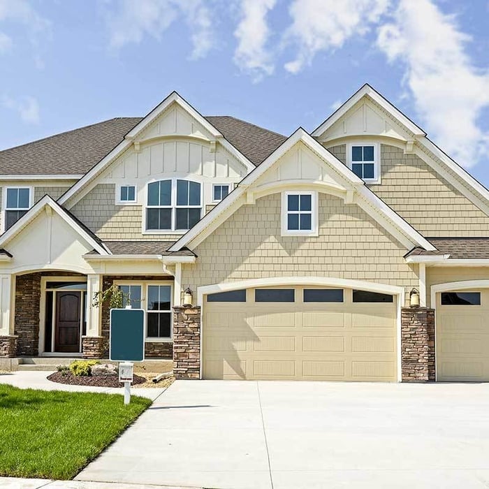 James Hardie Lap and Shakes & Shingles in Beige