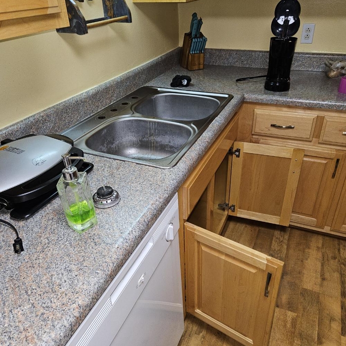 Grimy sink