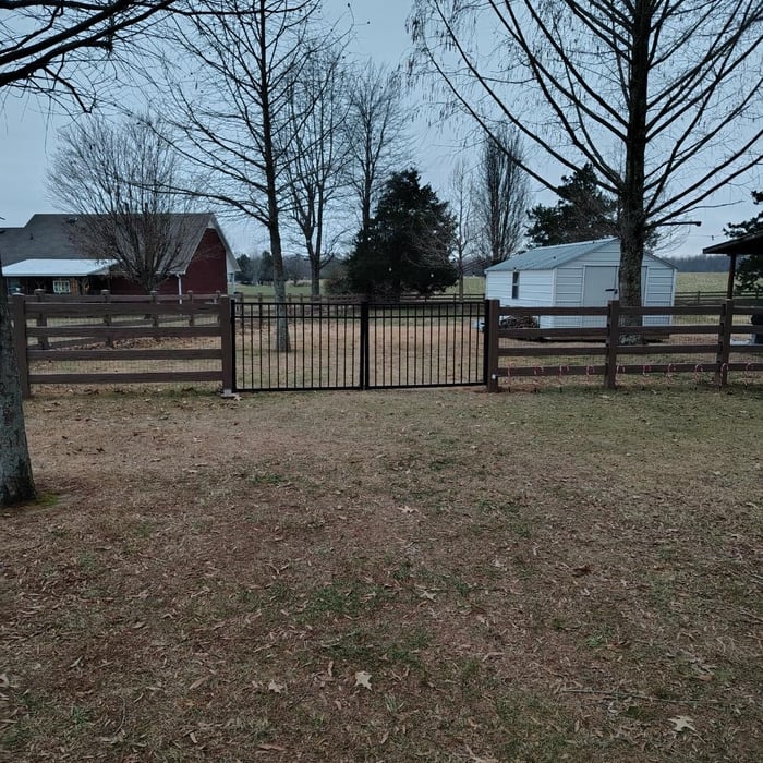 Gate