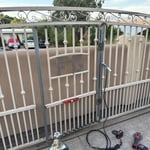 Gate