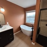 Freestanding Tub & Shower