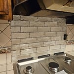 Kitchen oven backsplash