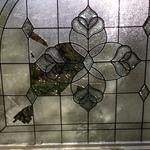 Window broke - 13 pieces