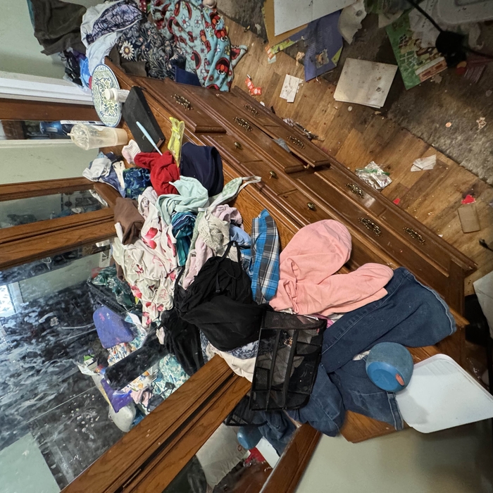 Deep Bedroom Cleaning
