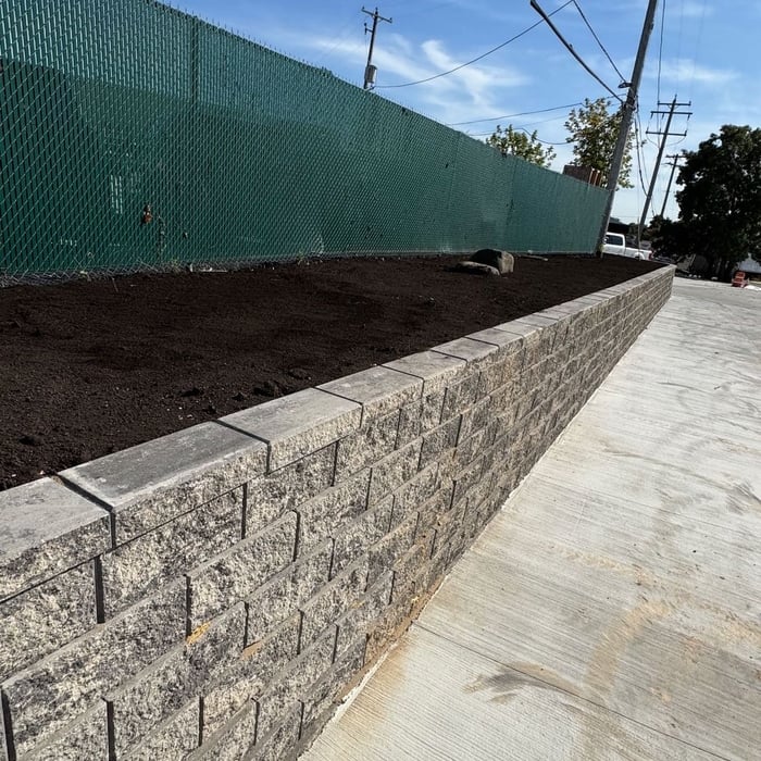 Concrete & Retaining Wall