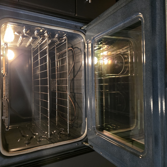 Oven