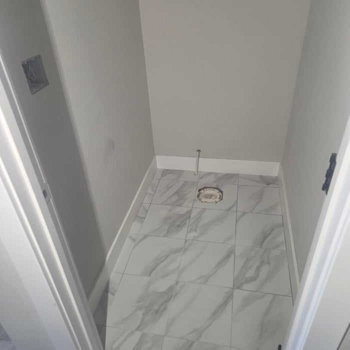 Shower & floor