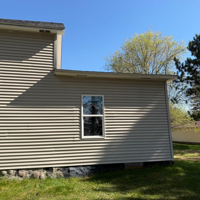 10th st house roof