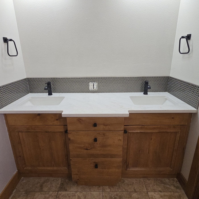 Bathroom backsplash