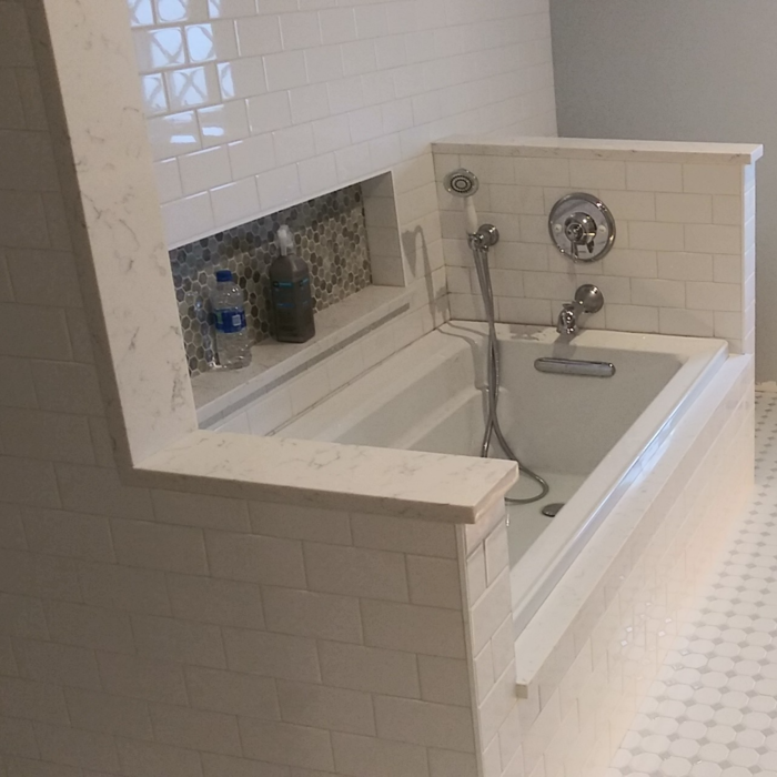 Soaker Tub & Niche