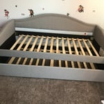 MD daybed assembly