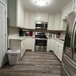 Full kitchen