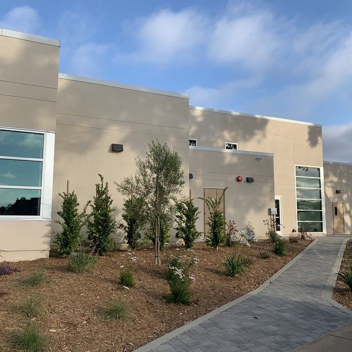 Facade (new)