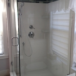 Bath shower and floor til