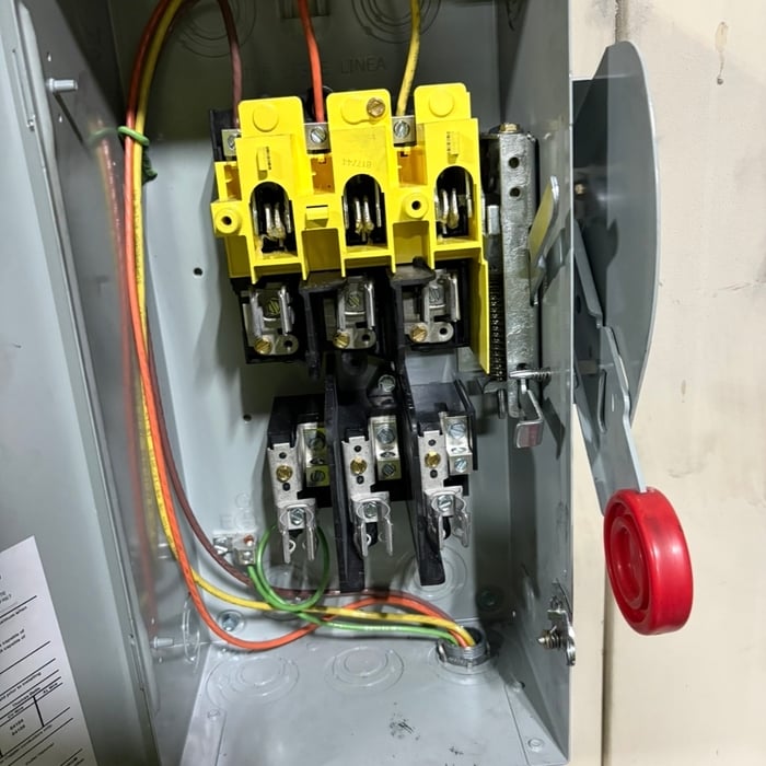 480v Dissconect Install
