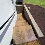 Retaining wall