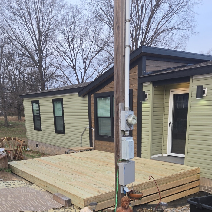 Floating deck
