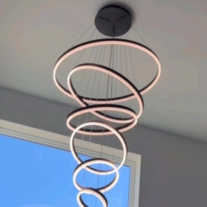 Lighting fixtures