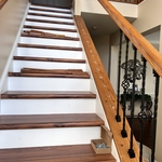 Stair thread w/ spindles