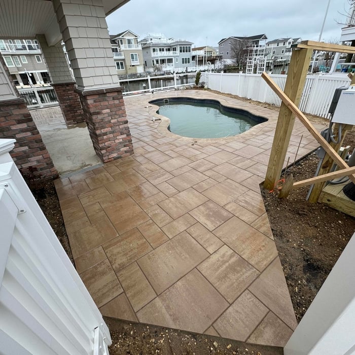 Pool & Pavers
