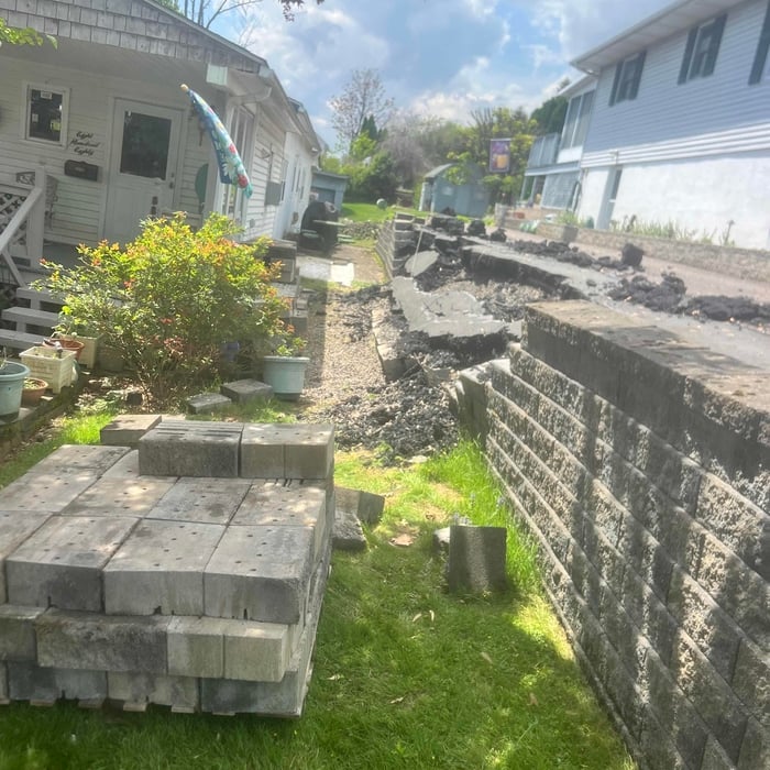 Retaining wall