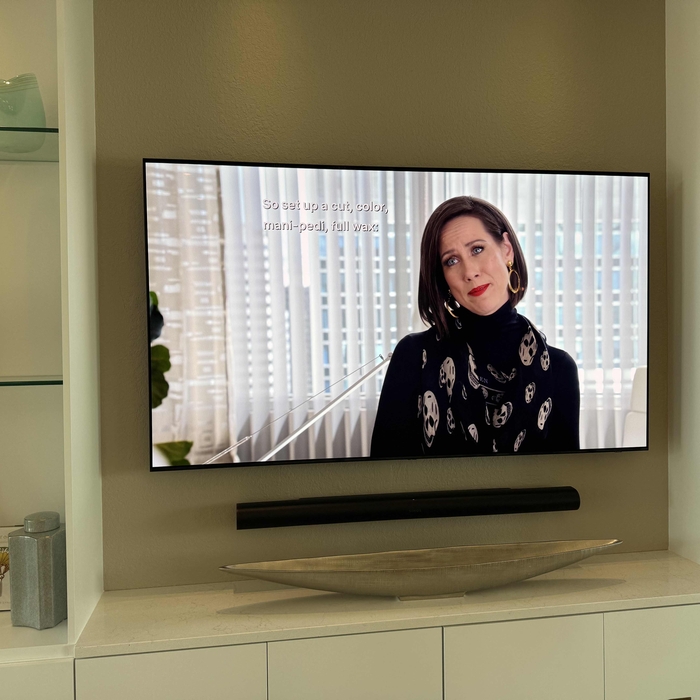 TV wall mounting