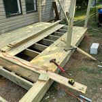Deck/lean-to w/metal roof