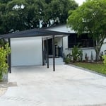 Carport.