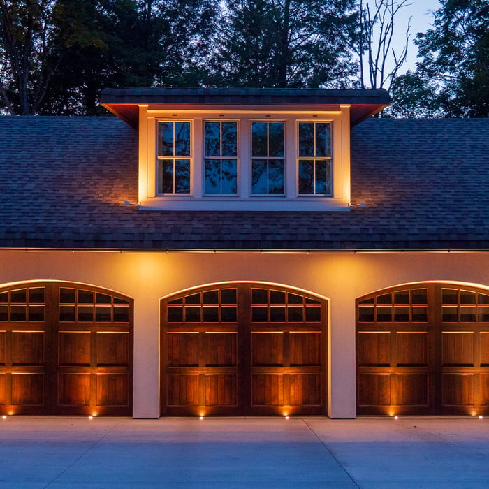 Garage Bay Accents