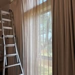 Curtain hanging 20ft