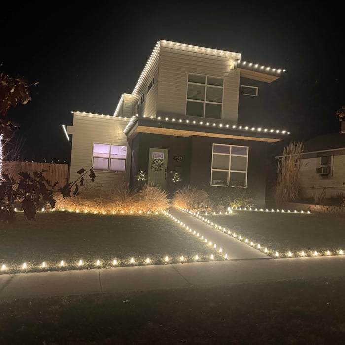 Holiday lighting