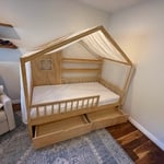 Kid bed build