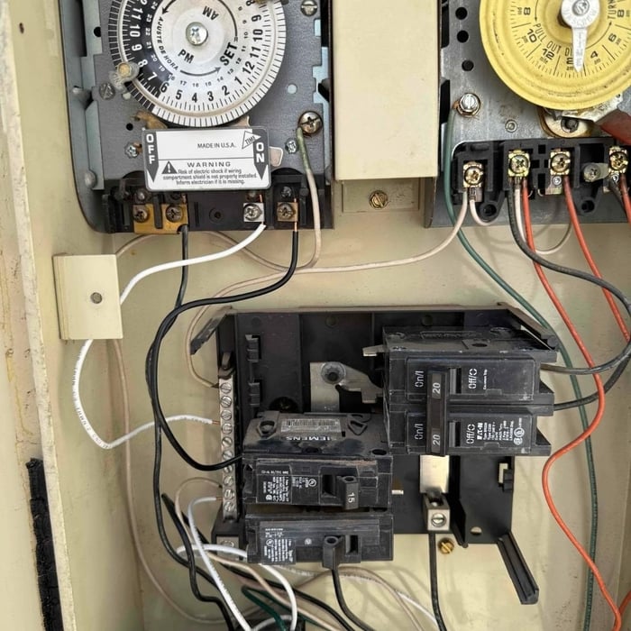 Pool light transformer